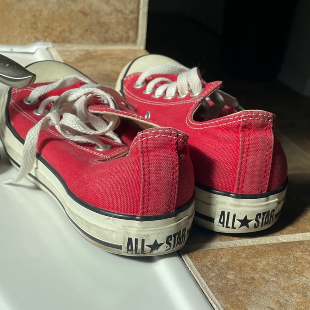 Size 7 Converse Red All Star Low Tops